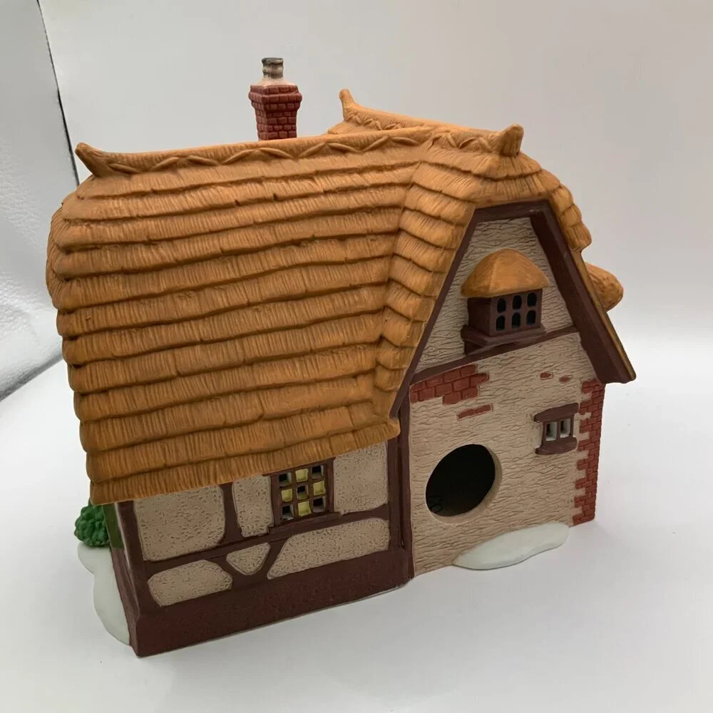 Department 56 Heritage Village Collections Dickens Cobb Cottage